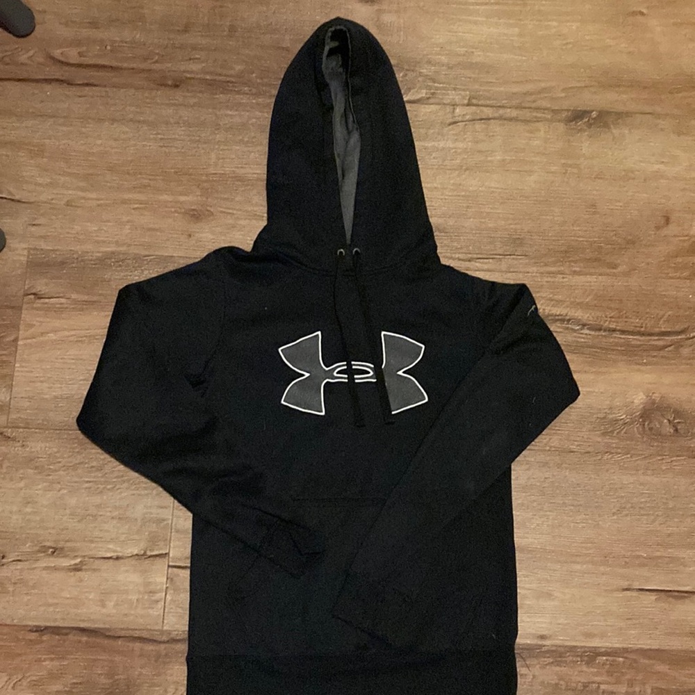 Black under armor hoodie super soft good quality